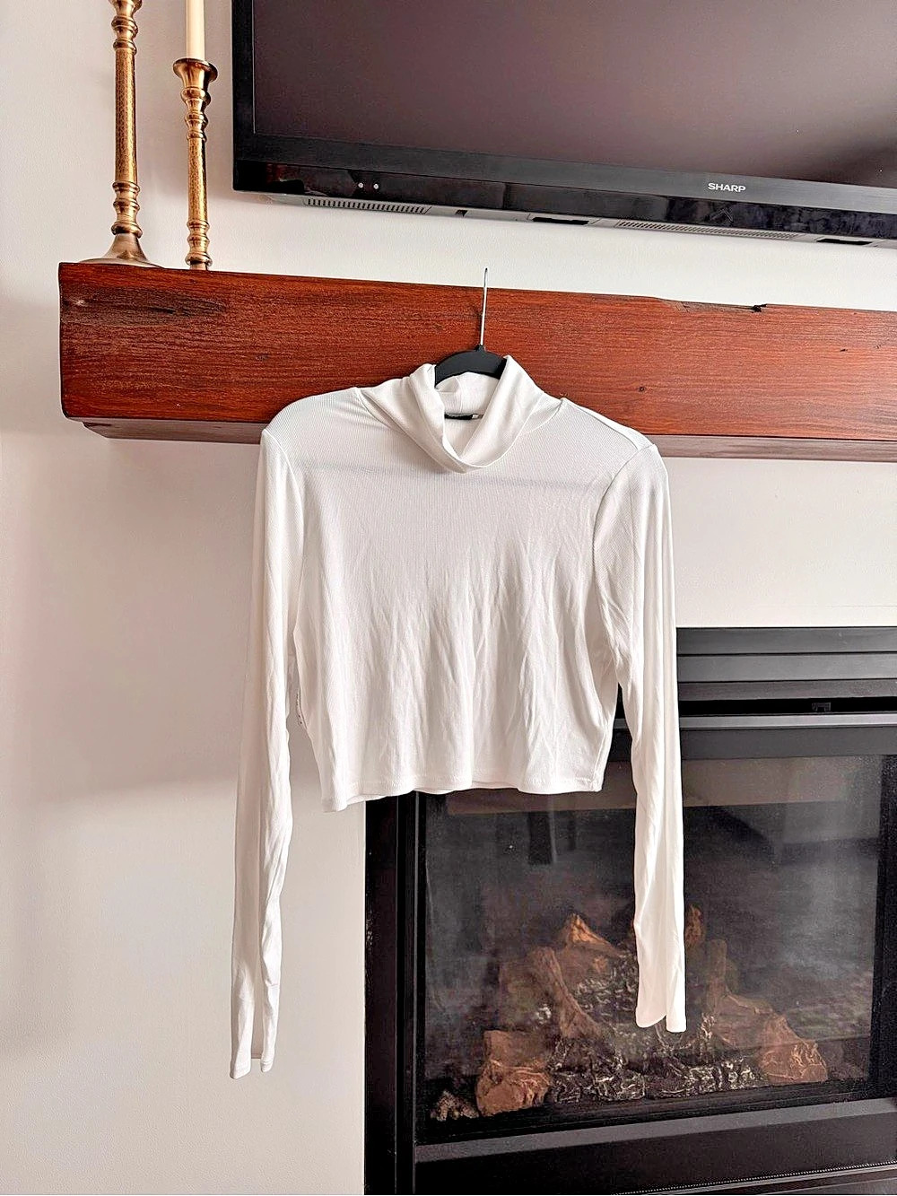 Aritzia Freshman Cropped Mock Neck Top in White XL NWT